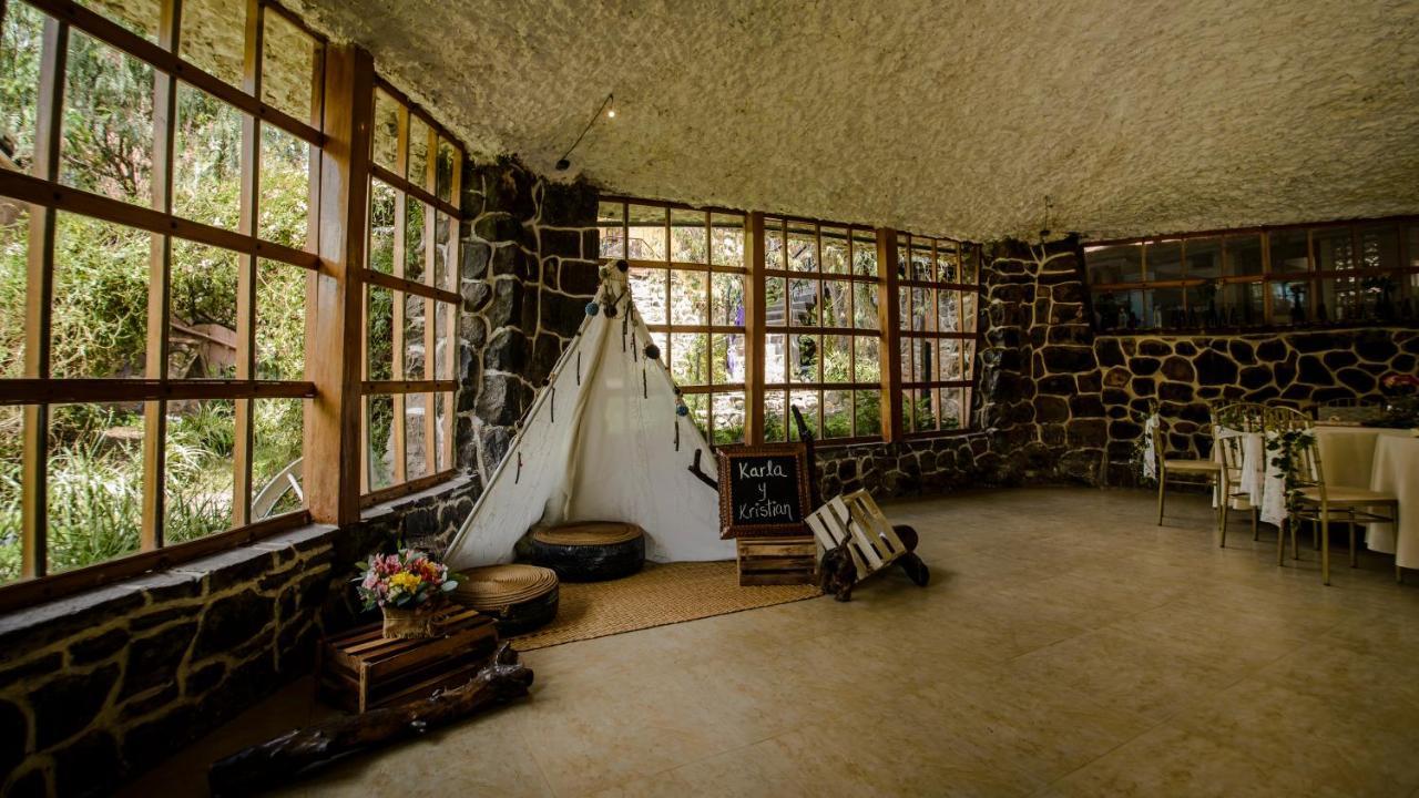 Eco Tampu Andahuaylillas- Hospedaje Ecosostenible エクステリア 写真